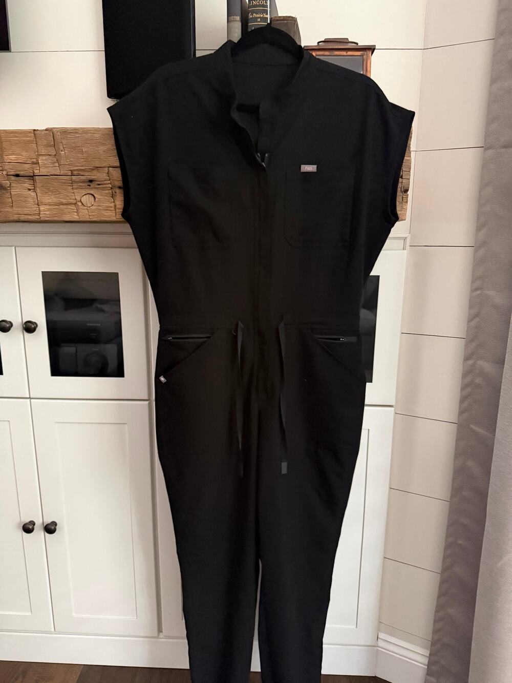 FIGS Technical Collection Sleeveless Black Scrub Jumpsuit Sz M Nursing Chic